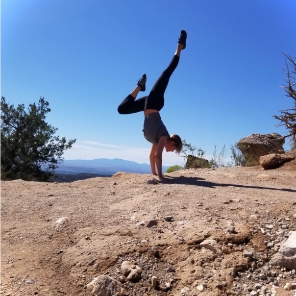 Meet your Posher, Amy - Picture 7 of 16